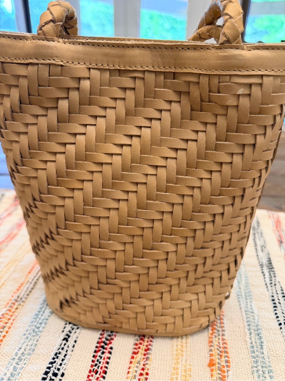 Bembien Ella Woven Leather Bucket Bag Tote + Bonus Bag Scarf - Like New - Picture 4 of 16
